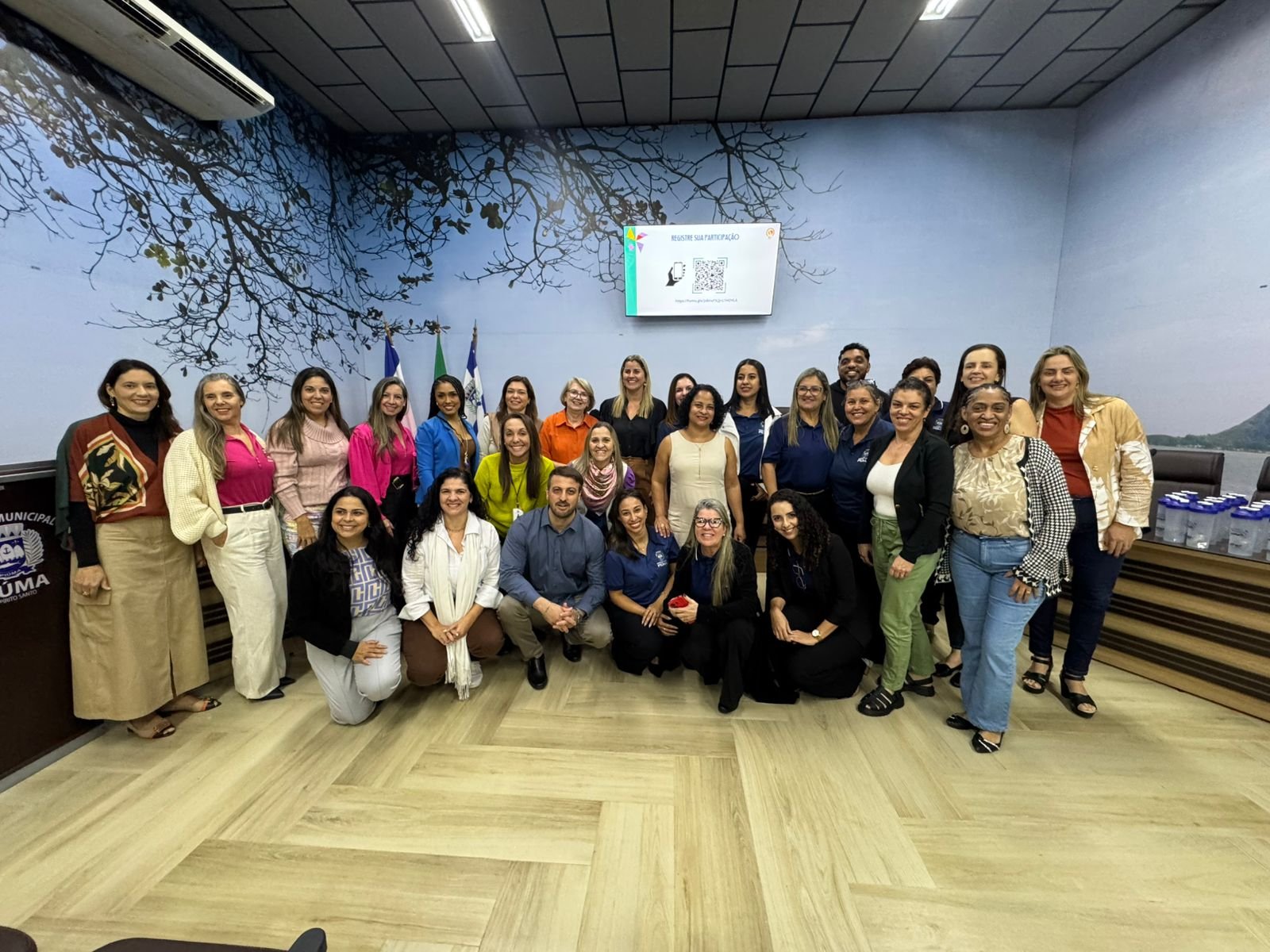 Secretários e representantes no evento